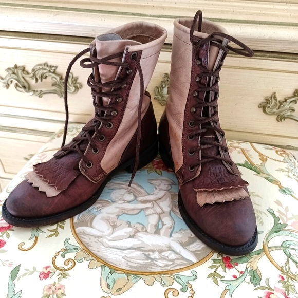 BOHO,  VINTAGE "BOULET" LEATHER CANADIAN BOOTS!! - Picture 16 of 17